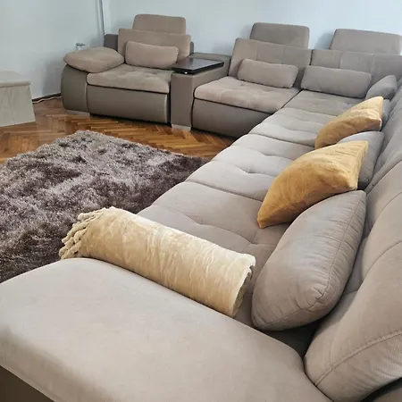 Famille Ταπόλκα