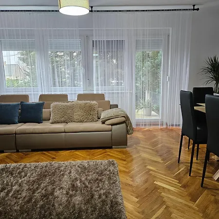Apartament Famille Tapolca